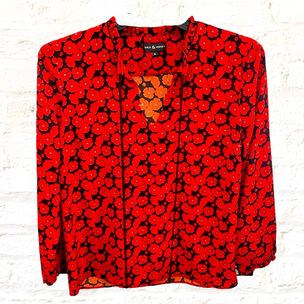 Milk & Honey Poppy print blouse. Size XL.